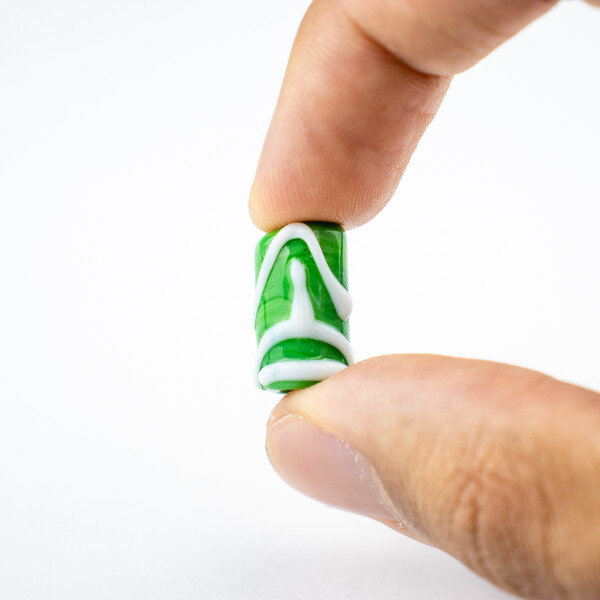 Firma Murano Oxóssi Verde Lisa Desenhada 17mm – Unidade 