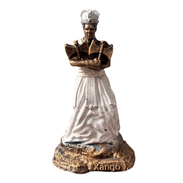 Escultura Xangô com Machado Duplo Branco Vintage Resina 11cm