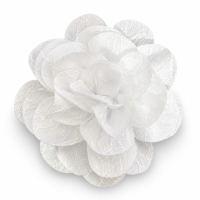 Flor Pomba Gira Cigana Branca em Cetim e Renda Presilha e Broche 10 cm 2 em 1