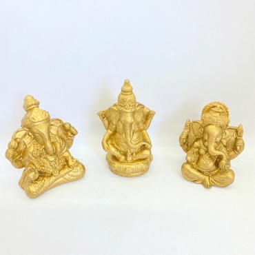 Esculturas Ganesh trio meditando 7 cm dourado em resina