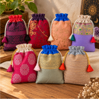 Saquinho Indiano Porta Tarô Baralho e Oráculos 14 cm Estampas Sortidas